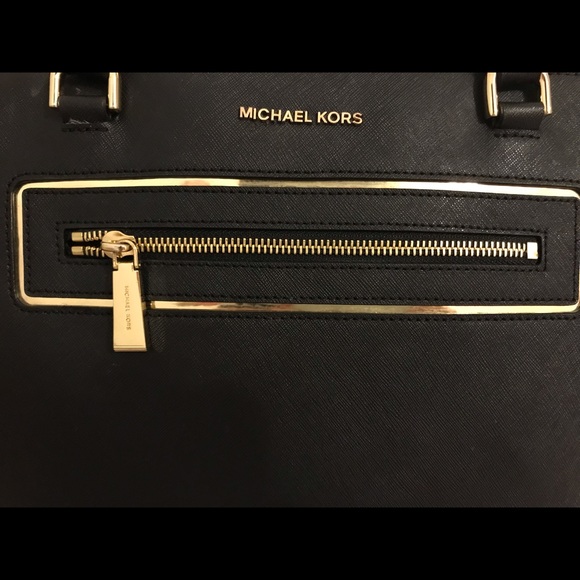 Michael Kors Frame Out Large Leather Tote handbag - Picture 2 of 8